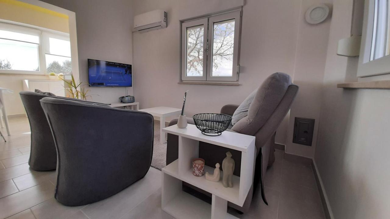 House Romi Vikendica