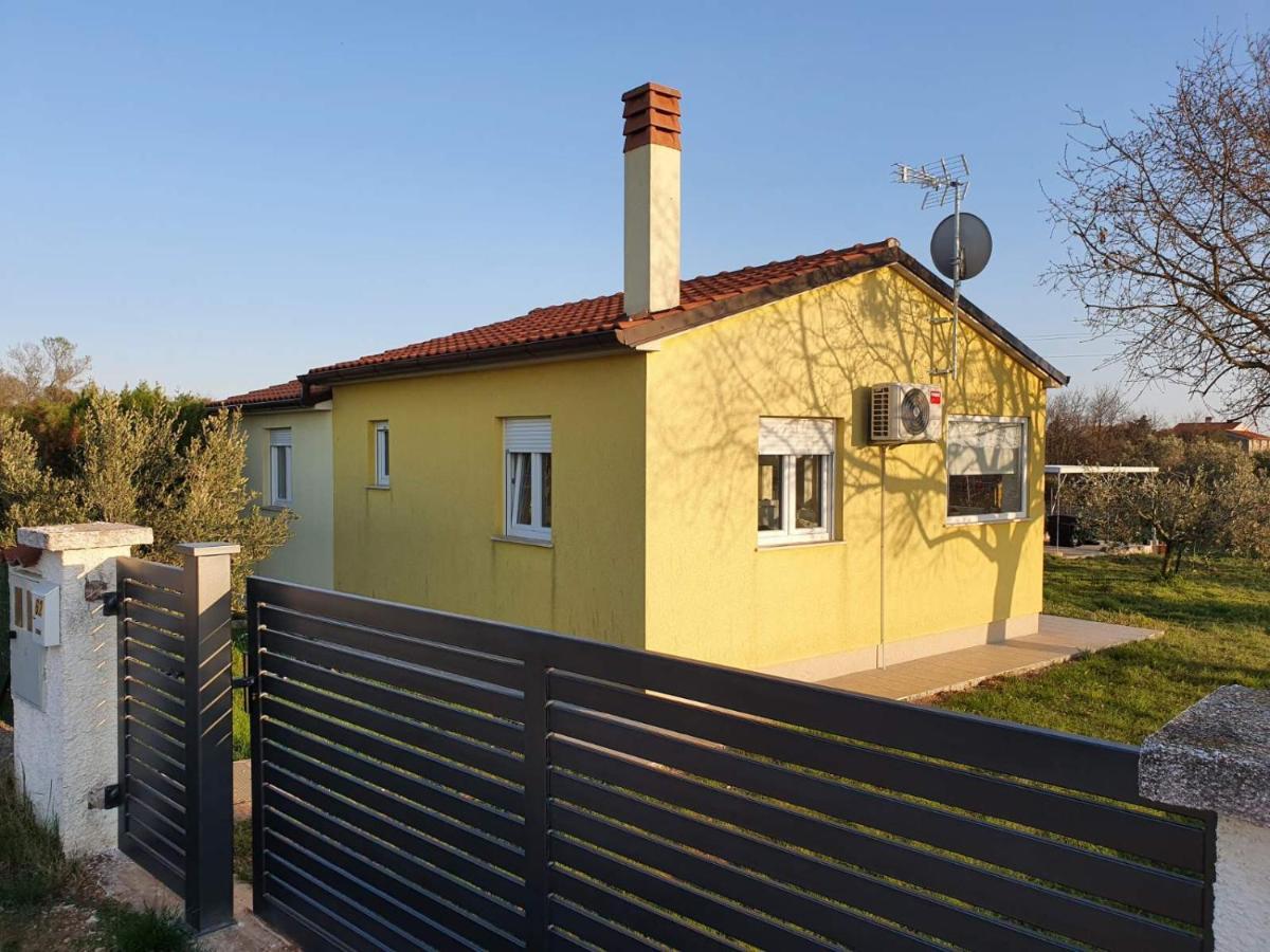 House Romi Vikendica *